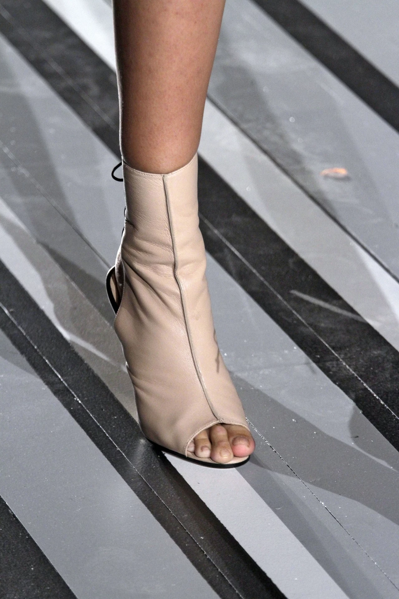Podobają ci się takie buty? Podobają ci się takie buty?