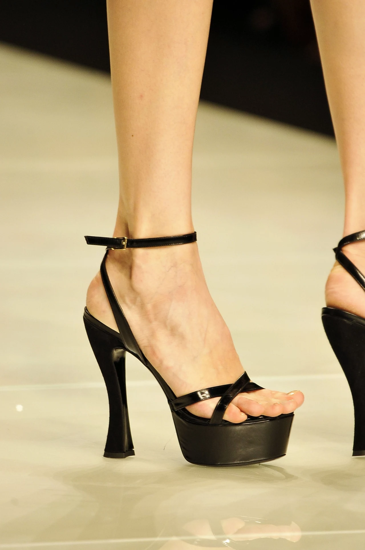 Podobają ci sie takie buty? Podobają ci sie takie buty?