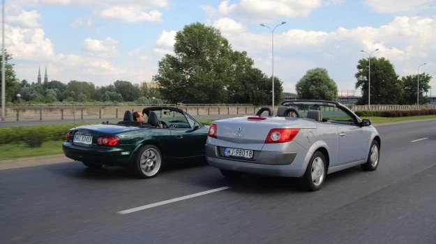 Megane jest znacznie bardziej komfortowe od Mazdy, nie dostarcza jednak tyle przyjemności z jazdy.