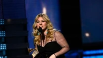  Kelly Clarkson