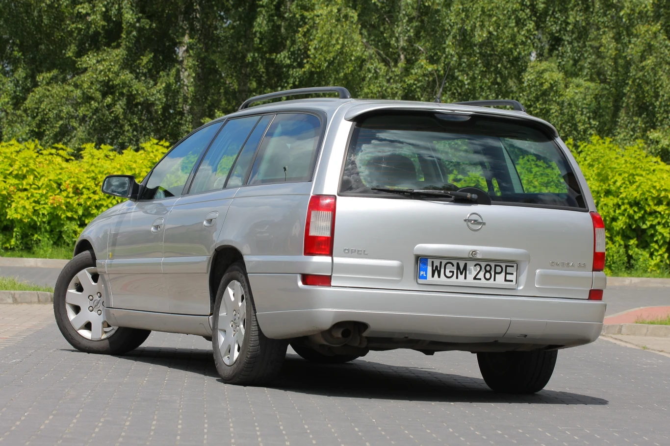 Opel Omega B po liftingu (2000-2003) Opel Omega B po liftingu (2000-2003)