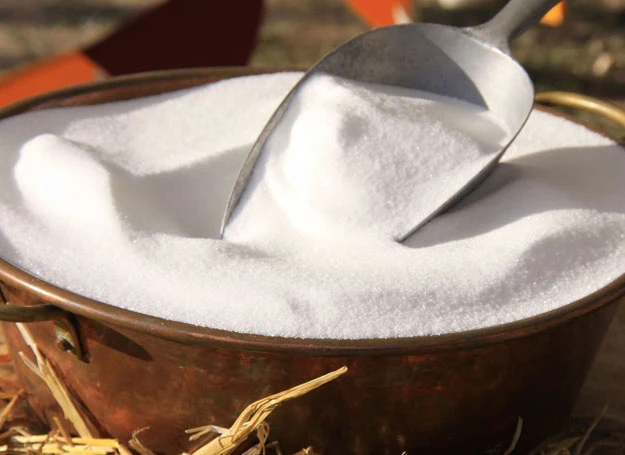 Polacy przekonali się do erytrytolu i dzięki niemu chudną. Ma zero kalorii, nadaje się do pieczenia 