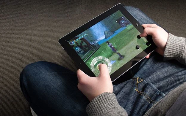 SteelSeries Free Touchscreen Gaming Controls