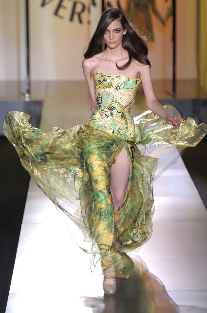 Obecnie znajduje się na 26. miejscu prestiżowej listy top modelek. Jakie były jej początki? W 2007 roku zgłosiła się na konkurs organizowany przez agencję D’Vision i "Bravo Girl", który wygrała. Dwa lata później wyjechała do Tokio. W 2010 zadebiutowała w Paryżu. 