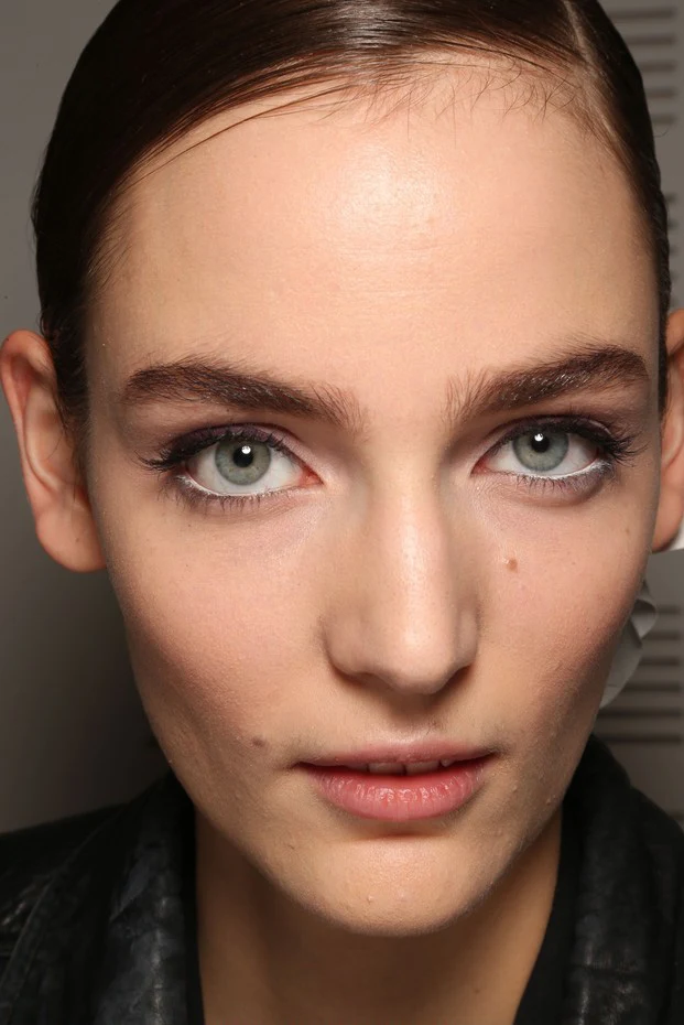 Dziś w czołówce modelek jest wiele dziewczyn z Polski, obok tak znanych, jak Anja Rubik, Magda Frąckowiak, rówieśniczki Zuzanny to Magda Jagaciak, bardziej znana jako Jac, Katarzyna Wróbel, Daga Ziober... Dziewczyny razem pracują, również się przyjaźnią i wspierają. 