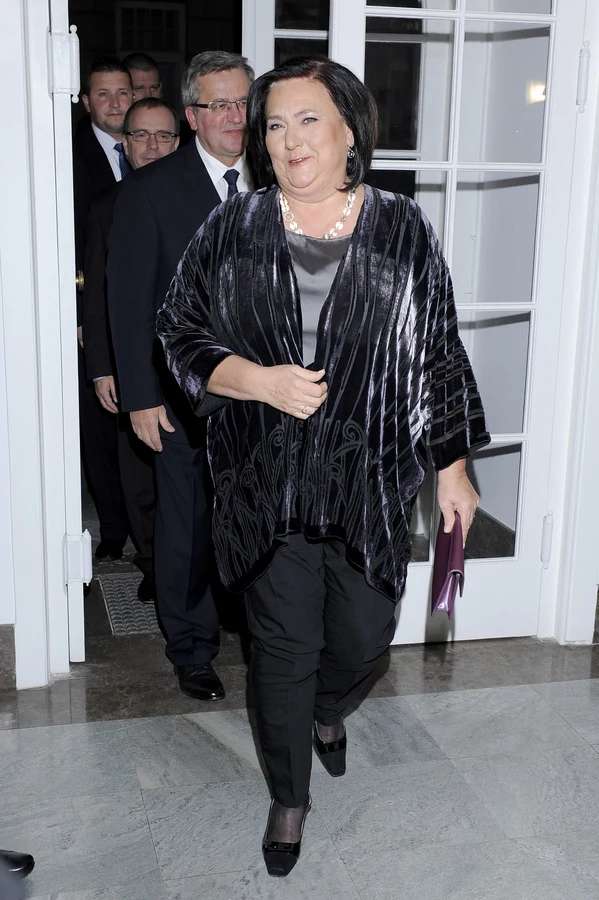 Anna Komorowska potrzebuje zmiany stylistki?