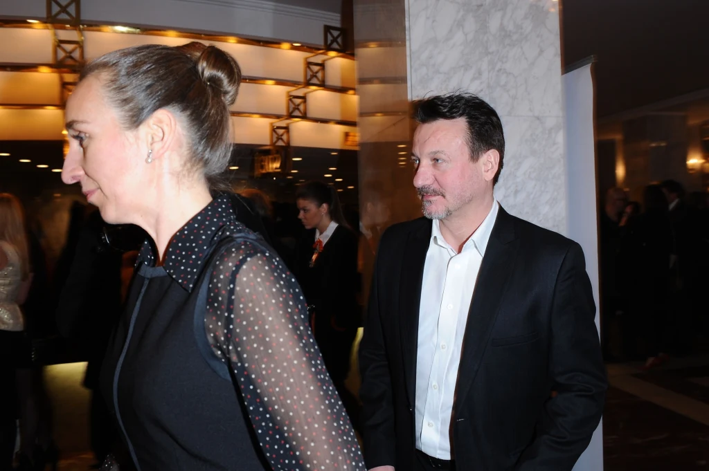 Robert Więckiewicz z żoną