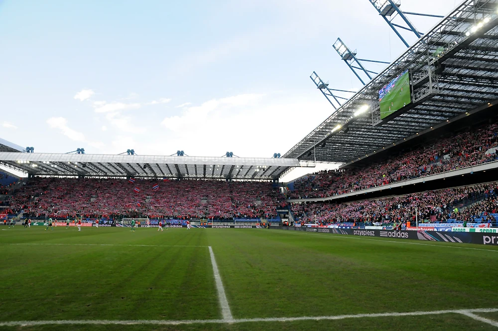 Wisła po dobrym meczu przegrała w Krakowie z Legią Warszawa 1-2 Wisła po dobrym meczu przegrała w Krakowie z Legią Warszawa 1-2