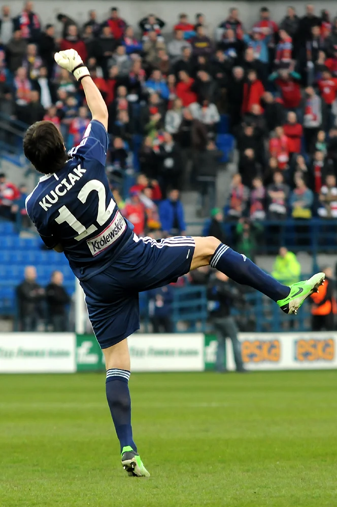 Wisła po dobrym meczu przegrała w Krakowie z Legią Warszawa 1-2 Wisła po dobrym meczu przegrała w Krakowie z Legią Warszawa 1-2