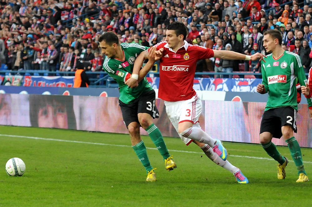 Wisła po dobrym meczu przegrała w Krakowie z Legią Warszawa 1-2 Wisła po dobrym meczu przegrała w Krakowie z Legią Warszawa 1-2