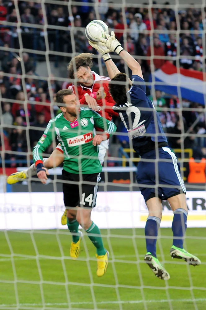 Wisła po dobrym meczu przegrała w Krakowie z Legią Warszawa 1-2 Wisła po dobrym meczu przegrała w Krakowie z Legią Warszawa 1-2