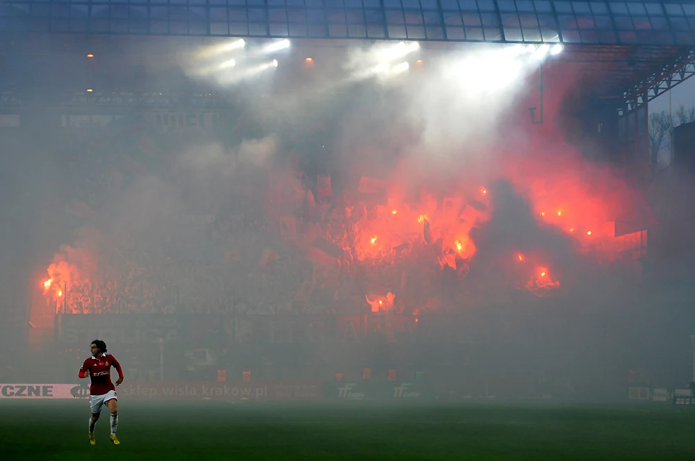 Wisła po dobrym meczu przegrała w Krakowie z Legią Warszawa 1-2 Wisła po dobrym meczu przegrała w Krakowie z Legią Warszawa 1-2