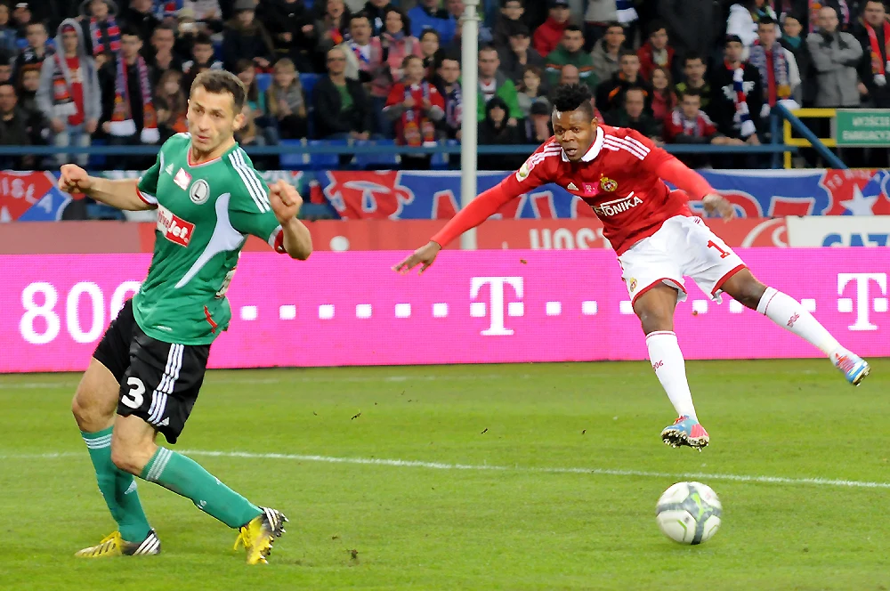 Wisła po dobrym meczu przegrała w Krakowie z Legią Warszawa 1-2 Wisła po dobrym meczu przegrała w Krakowie z Legią Warszawa 1-2