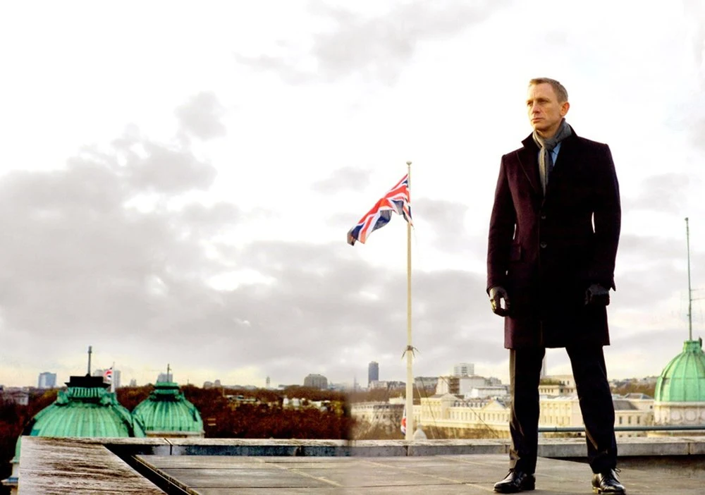 Skyfall - nawet najlepszy haker świata nie wysadzi zdalnie budynku należącego do MI6 Skyfall - nawet najlepszy haker świata nie wysadzi zdalnie budynku należącego do MI6