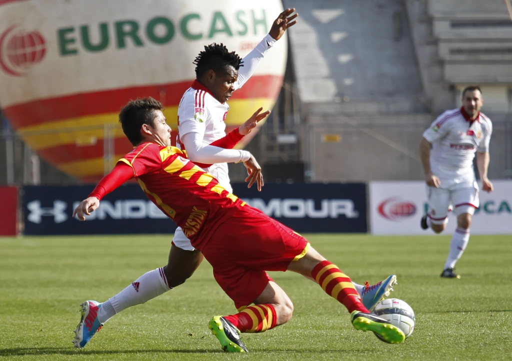 Jagiellonia zremisowała na własnym stadionie z Wisłą Kraków 2-2 Jagiellonia zremisowała na własnym stadionie z Wisłą Kraków 2-2