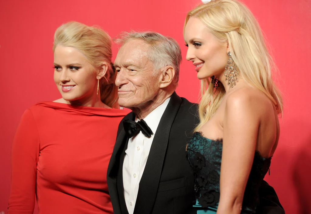 Miliarder Hugh Hefner (87) w grudniu 2012 roku miał ożenić się po raz trzeci. Jego żoną miała zostać 26-letnia modelka i piosenkarka Crystal Harris, która uciekła na pięć dni przed ślubem