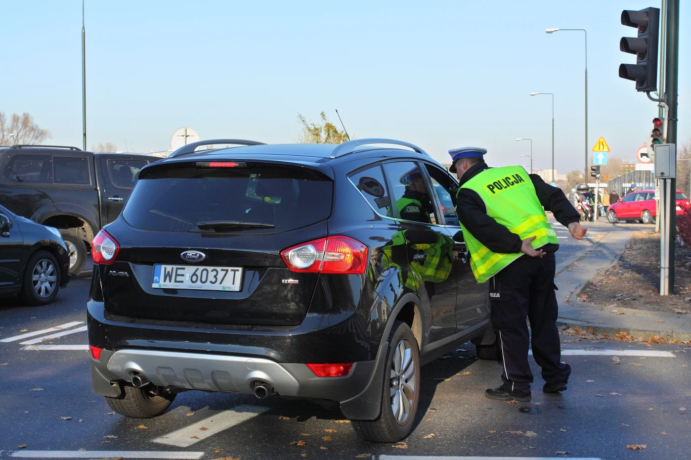Póki kierowca nie oświadczy, że korzysta z immunitetu, policjant może wypisać mandat.