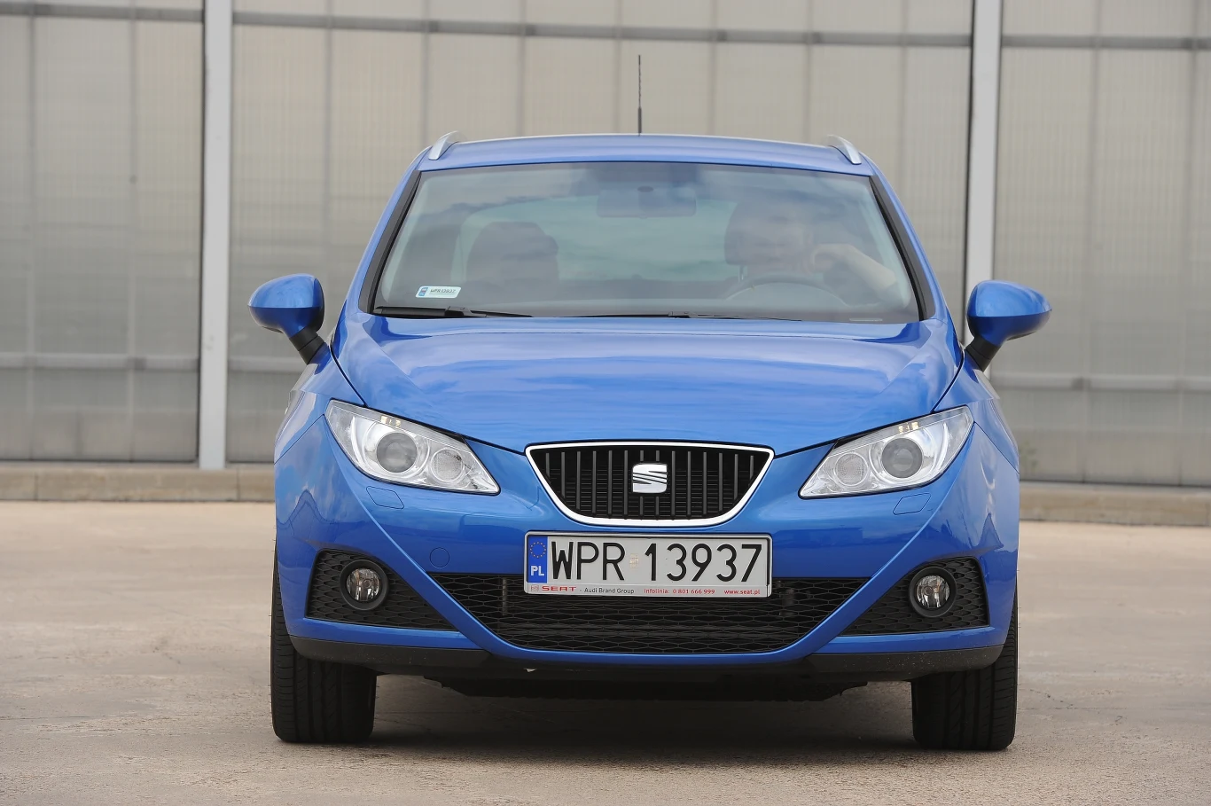 Seat zajął trzecie miejsce wyłącznie z powodu ceny. Jeśli ktoś ma do wydania 30-35 tys. zł. właśnie ten model będzie najlepszym wyborem.