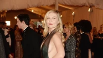 Kirsten Dunst w sukience projektu Louis Vuitton