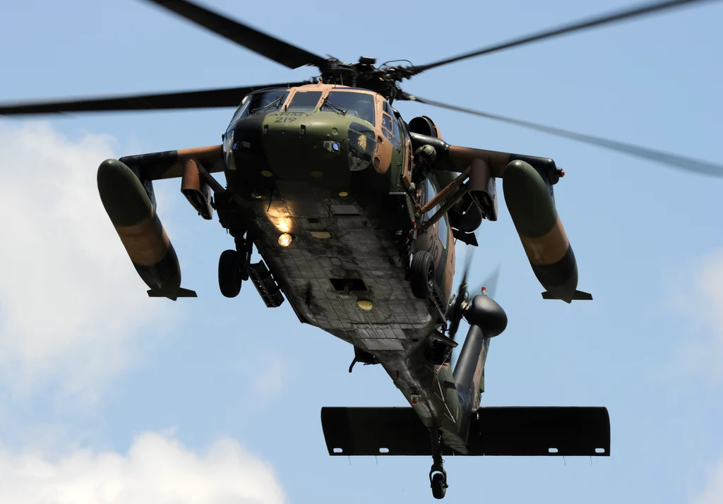 Australijski śmigłowiec Black Hawk w akcji