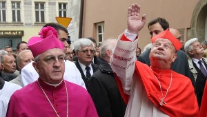 Nuncjusz arcybiskup Celestino Migliore i kardynał Stanisław Dziwisz 