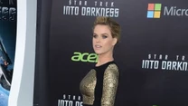  Alice Eve