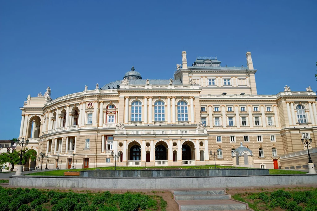 Budynek Odeskiego Teatru Opery i Baletu uchodzi za jeden z piękniejszych na świecie