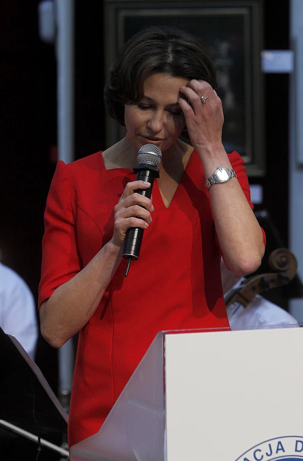 Anna Popek Anna Popek