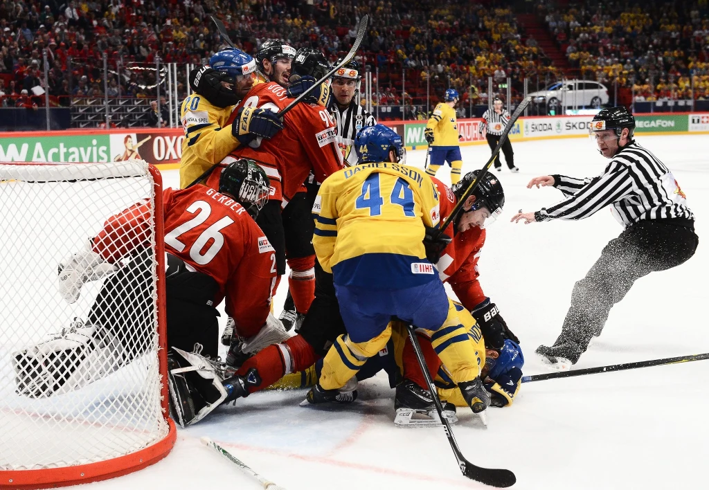 Ekipa "Trzech Koron" złoty medal wywalczyła po raz dziewiąty w historii. Poprzednio taki sukces świętowała w 2006 roku. Ekipa "Trzech Koron" złoty medal wywalczyła po raz dziewiąty w historii. Poprzednio taki sukces świętowała w 2006 roku.
