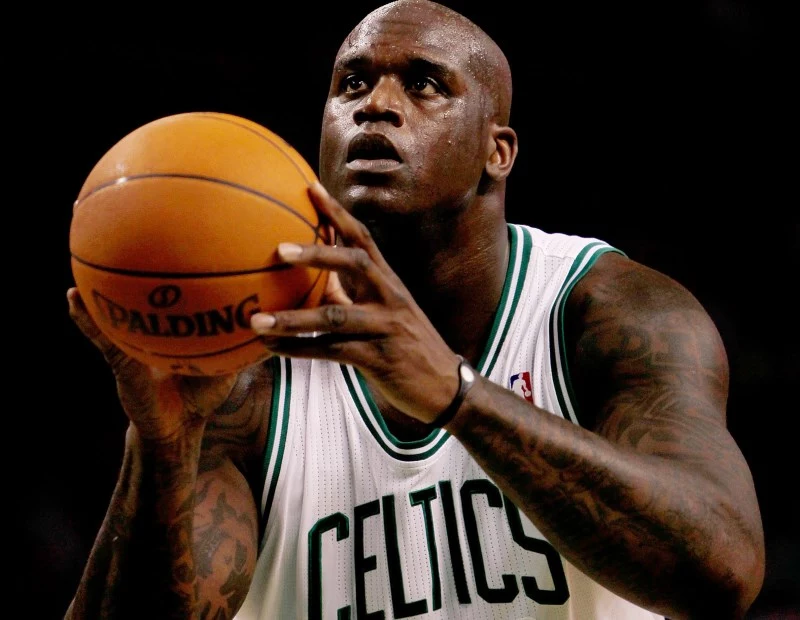 Shaquille O'Neal w barwach swojego ostatniego klubu: Boston Celtics