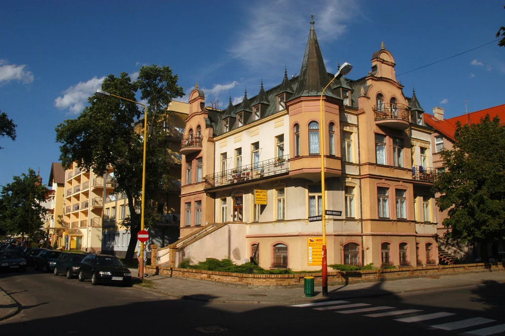 Miasto to nie tylko plaże i Bałtyk. Malowniczego klimatu dodaje tutaj odnowiona zabudowa