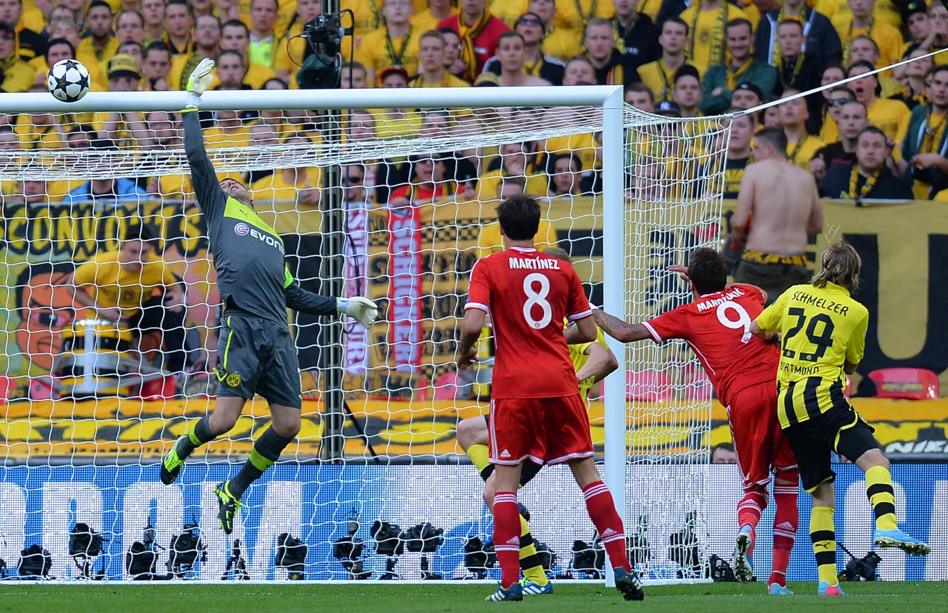 Zwycięskiego gola w 89. minucie zdobył Arjen Robben.