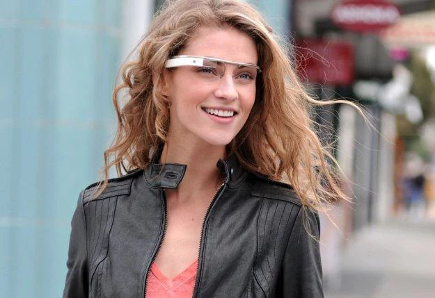 Bateria w Google Glass pozwoli na tylko ok. 5 godzin pracy okularów