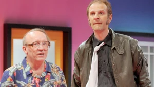 W obu przedstawieniach pierwsze skrzypce grają doskonale znany fanom programu „Dzięki Bogu już weekend” Rafał Rutkowski w roli Johna Smitha i od lat uwielbiany przez większość Polaków Artur Barciś wcielający się w Stanleya Gardnera. 
