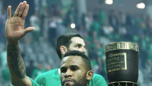 Walter Hodge z trofeum za mistrzostwo Polski