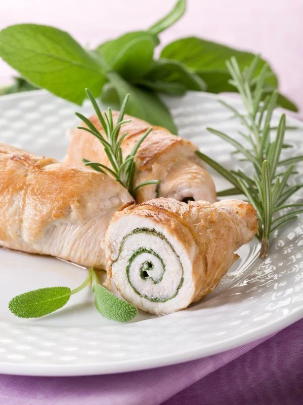 Indycze zrazy ze szpinakiem Indycze zrazy ze szpinakiem