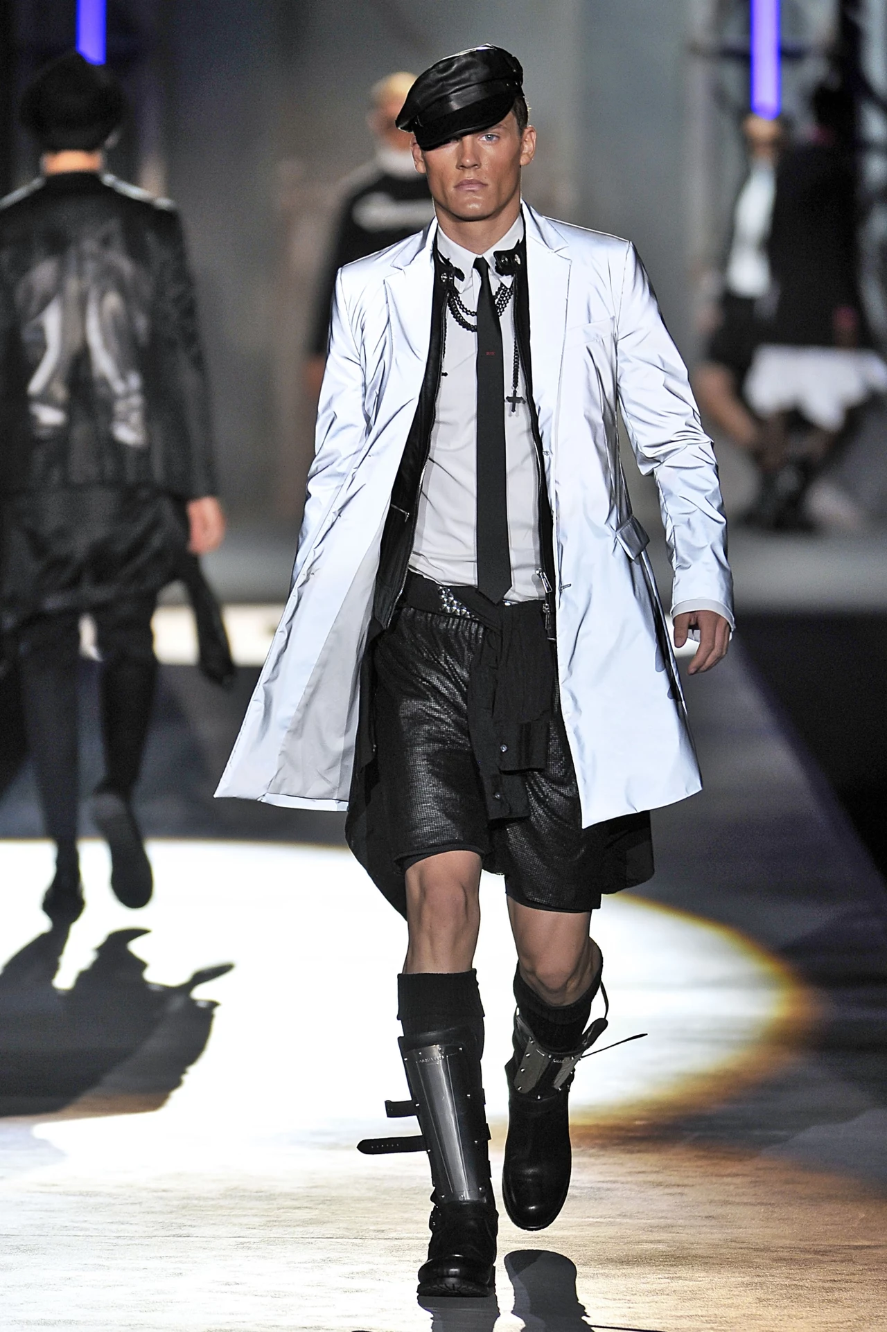 Projekt: Dsquared2 Projekt: Dsquared2