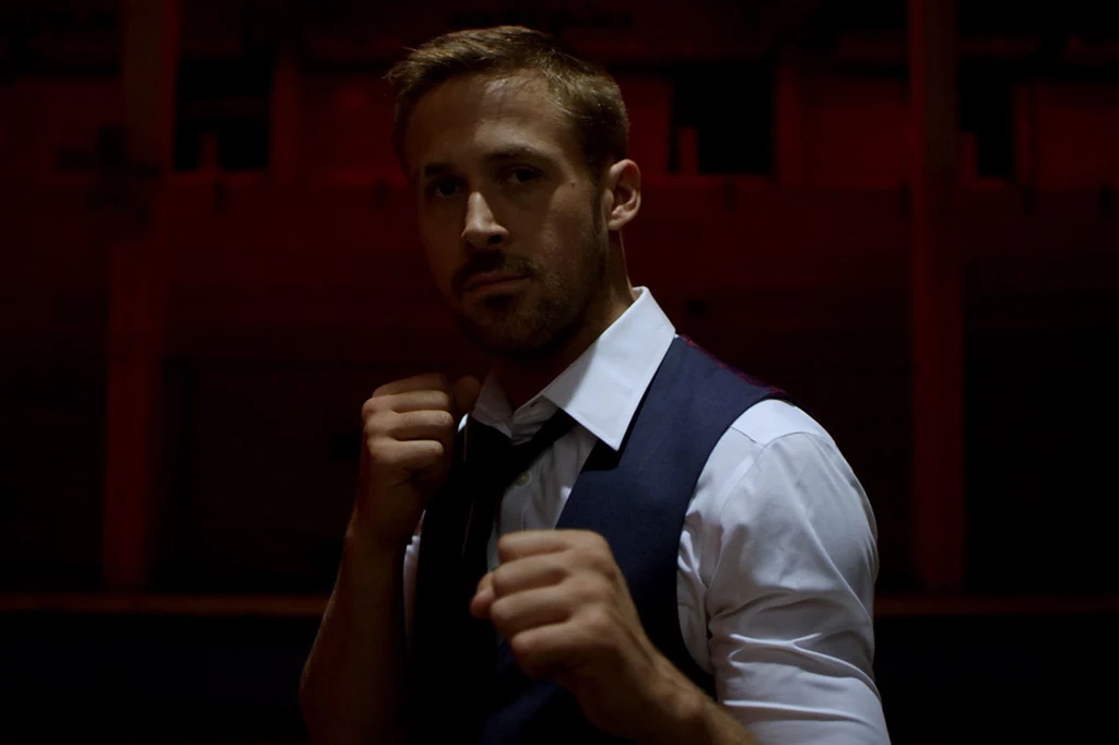 Gosling i Refn wrócili do współpracy, by stworzyć emocjonalnie obezwładniający, estetycznie wspaniały i bardzo brutalny thriller -  „The Guardian”