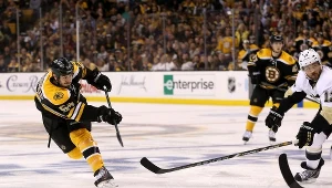 Adam McQuaid strzela zwycięskiego gola