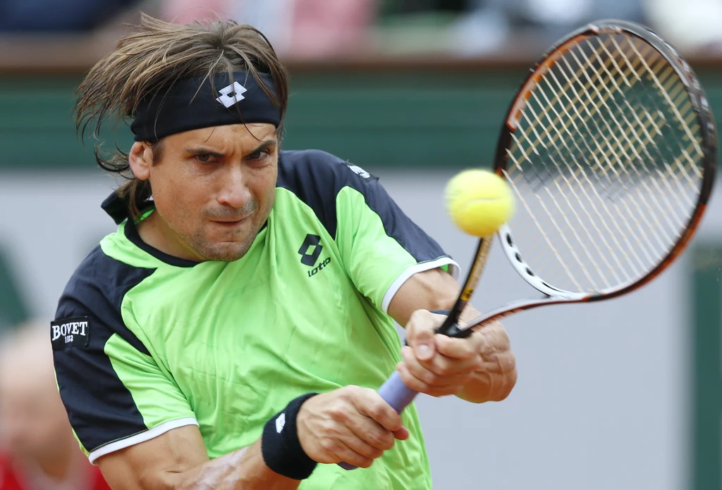 27-letni Nadal zdobył 12. tytuł w Wielkim Szlemie. Po raz dziewiąty wystąpił w stolicy Francji, gdzie przegrał dotychczas tylko jeden mecz - w 2009 roku w czwartej rundzie ze Szwedem Robinem Soederlingiem. 27-letni Nadal zdobył 12. tytuł w Wielkim Szlemie. Po raz dziewiąty wystąpił w stolicy Francji, gdzie przegrał dotychczas tylko jeden mecz - w 2009 roku w czwartej rundzie ze Szwedem Robinem Soederlingiem.