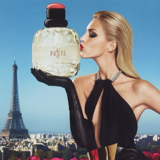 Anja Rubik w kampanii YSL Anja Rubik w kampanii YSL
