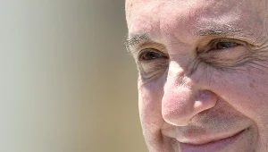 Papież Franciszek zapowiedział w czwartek, że powiększy grono kardynałów doradców.