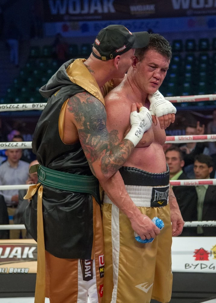 Artur Szpilka zanotował piętnaste kolejne zwycięstwo w karierze. W walce wieczoru Wojak Boxing Night w Bydgoszczy niepokonany na zawodowym ringu "Szpila" jednogłośnie na punkty pokonał Amerykanina Briana Minto