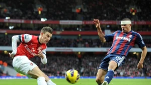 Laurent Koscielny jest na liście Barcelony i Bayernu Monachium