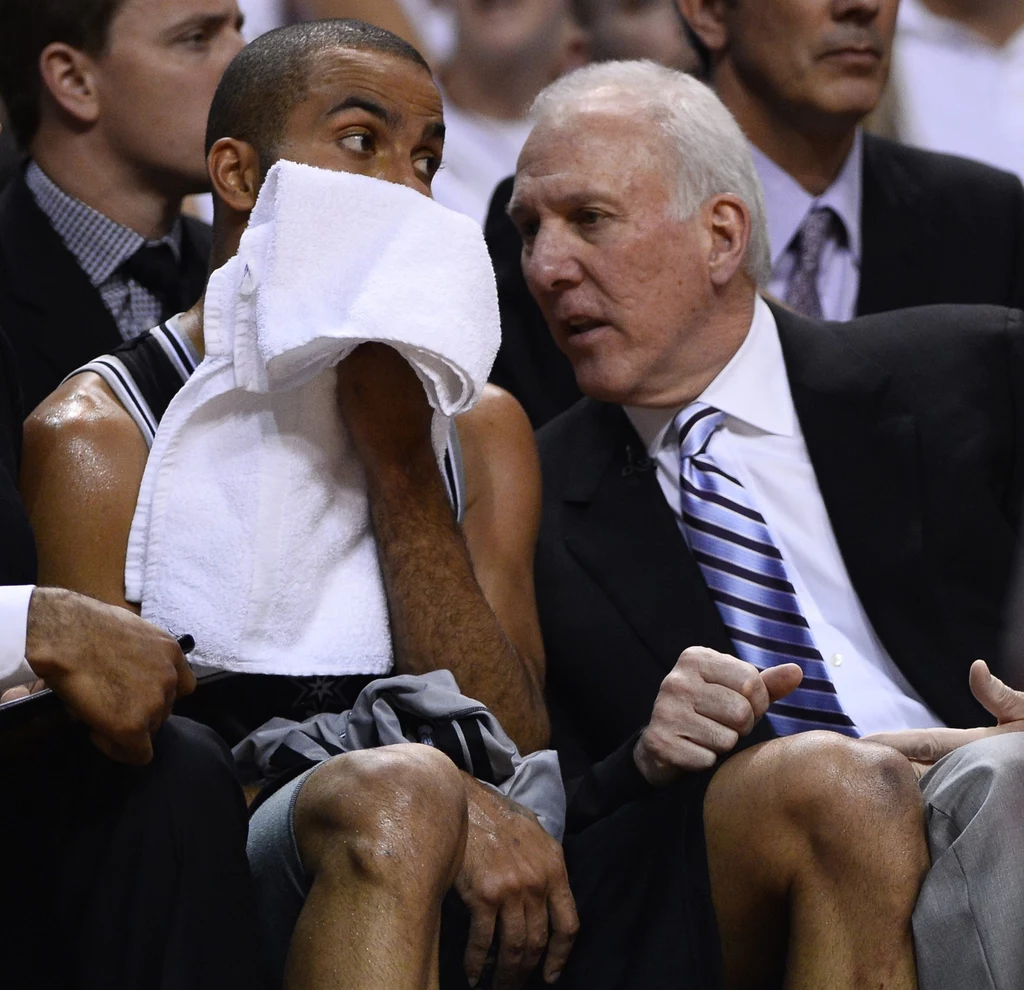 Koszykarze Miami Heat trzeci raz w swoim czwartym występie w finale sięgnęli po mistrzostwo ligi NBA. W siódmym decydującym spotkaniu pokonali w czwartek we własnej hali San Antonio Spurs 95:88, wygrywając rywalizację 4-3