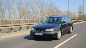 Używana Toyota Avensis (1997-2002)