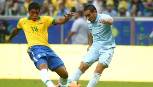 Dimitri Payet i Brazylijczyk Paulinho