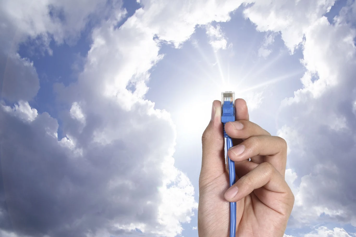 Cloud computing - wiele osób z branży IT uważa, że to absolutna przyszłość i kolejna rewolucja w świecie komputerów Cloud computing - wiele osób z branży IT uważa, że to absolutna przyszłość i kolejna rewolucja w świecie komputerów