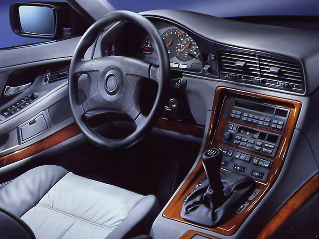 BMW 850 CSi (E31)