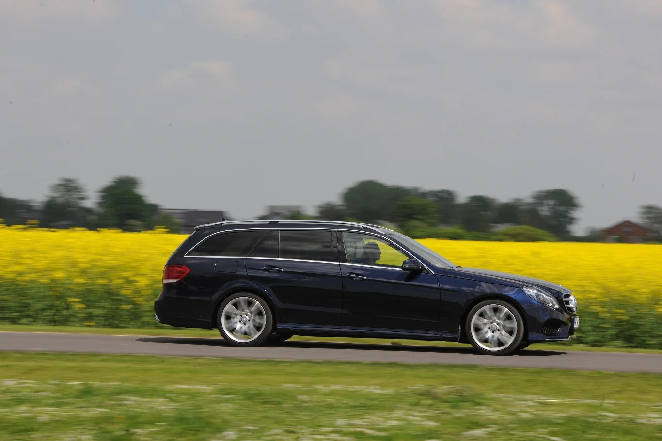 Mercedes E 350 BlueTEC 4MATIC Kombi Avantgarde